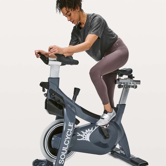 Lululemon X SoulCycle To The Beat Tee - Picture 6 of 14